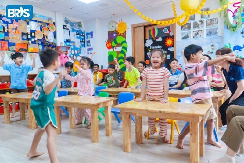 Một số biện pháp phát triển ngôn ngữ cho trẻ - Kỹ năng phát triển tiền đọc và viết để các bé làm quen