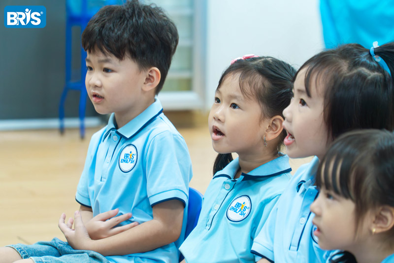 Bé 5 tuổi nên học gì để sẵn sàng vào lớp 1?