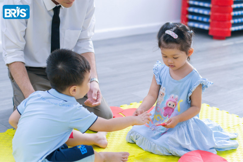 Các môn học cho trẻ ở trường mầm non - Chương trình học mầm non luôn quan trọng với các trẻ