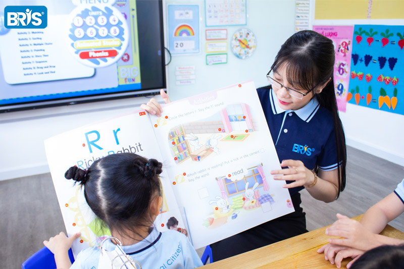 Tư duy Phản biện - Cần có những bước nền tảng để giúp trẻ rèn luyện tư duy phản biện một cách tự tin hơn.