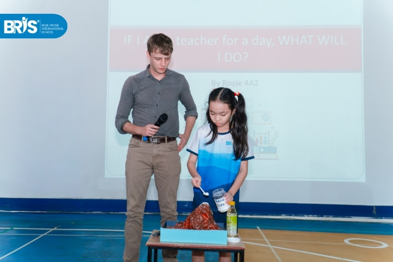 Vận dụng kiến thức liên môn tiếng Anh - Bé làm thí nghiệm đơn giản