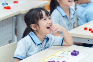 Một môi trường giáo dục tích cực, giàu yêu thương và nhất quán trong định hướng sẽ giúp trẻ từng bước hình thành những phẩm chất tốt đẹp từ bên trong.