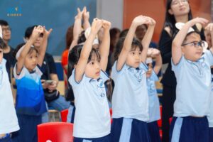 Các phương pháp dạy học đa giác quan khơi dậy sự tò mò và nuôi dưỡng niềm đam mê học tập tự nhiên của trẻ.